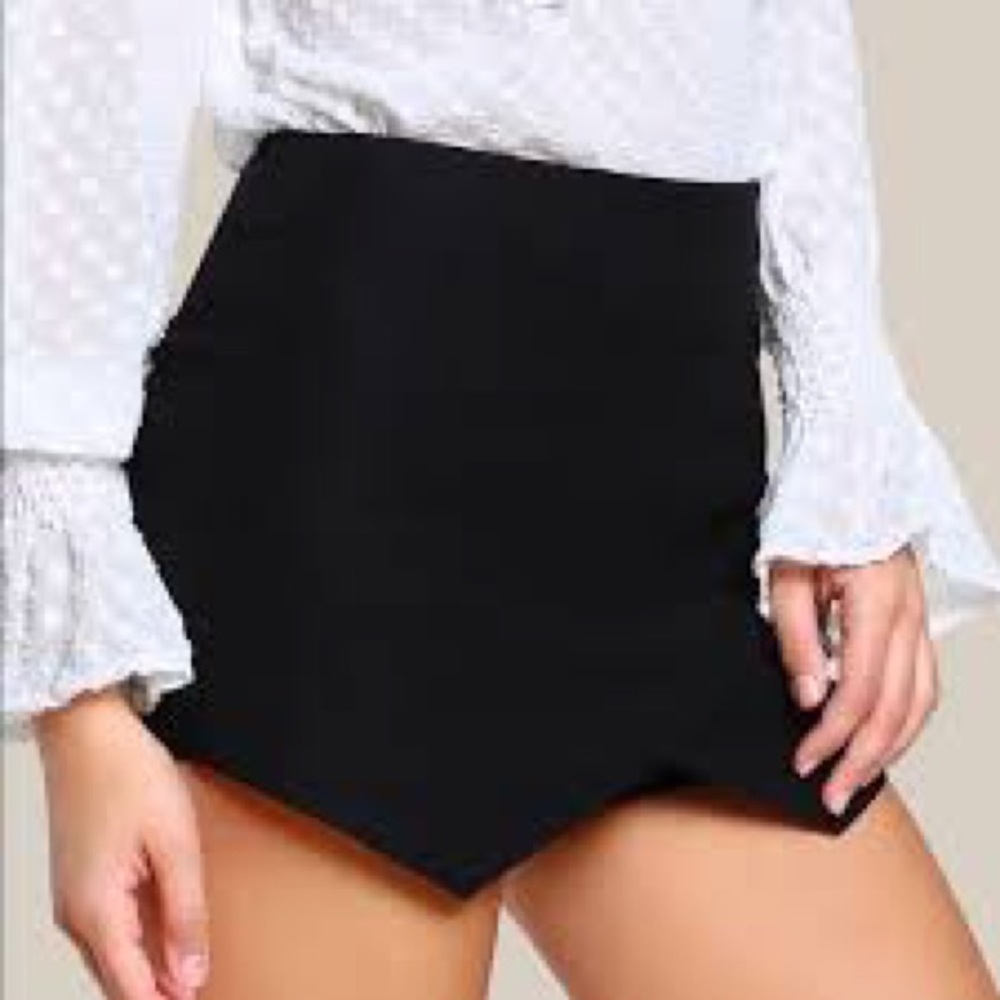 Blue Blush Black Mini Skort
